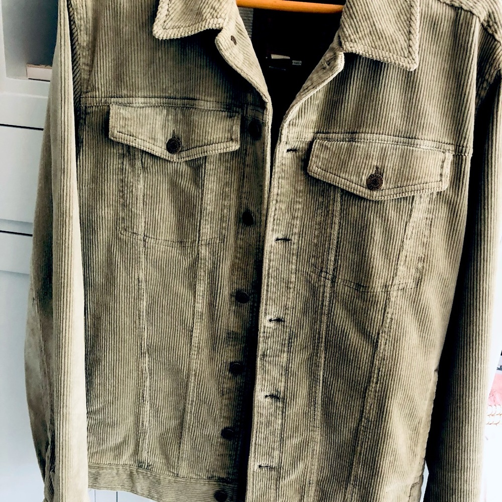 Corduroy Jacket by Territory Ahead, Men’s size Medium Tall. VGUC.